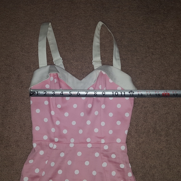 Deadly dames pink and white dress - Picture 8 of 10